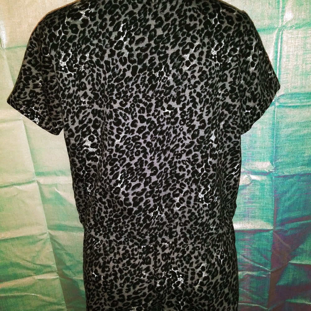 Leopard Short Set - Picture 2 of 4